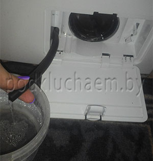Как почистить нижний фильтр стиральной машины